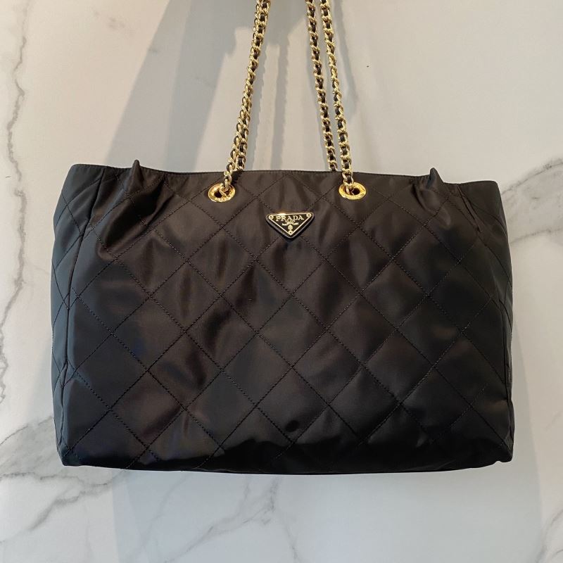 Pra*a tote bags